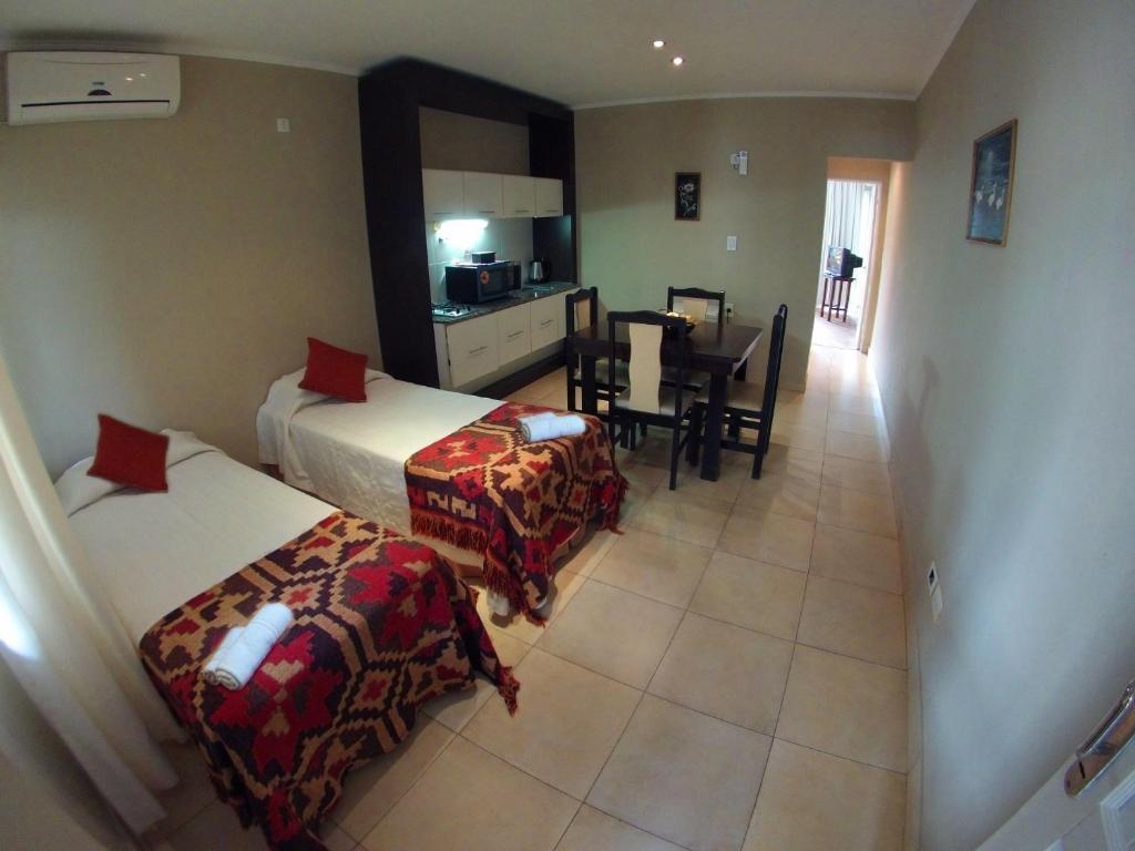 Yreta Apart Hotel Porto Iguaçu Quarto foto